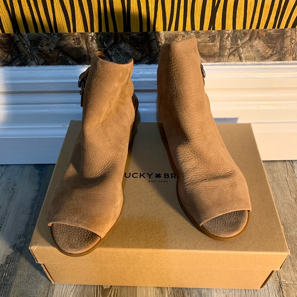 LUCKY BRAND WOMENS BRAY SANDALS